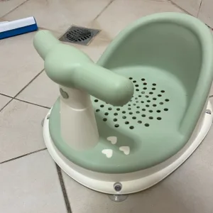 Reçu Siège de Bain Bébé Anti-Dérapant de la part du client L****e.